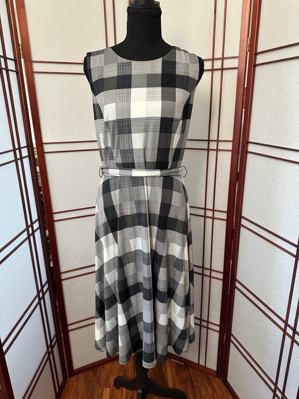 Sleeveless Black & White Plaid Midi Dress with Belt